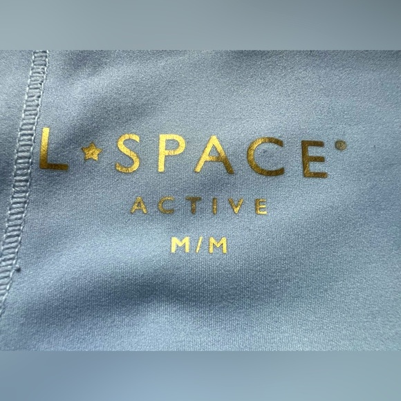 L*space Mercer Textured Ribbed Criss Cross Athletic Leggings in Mist. Size M - Picture 11 of 13